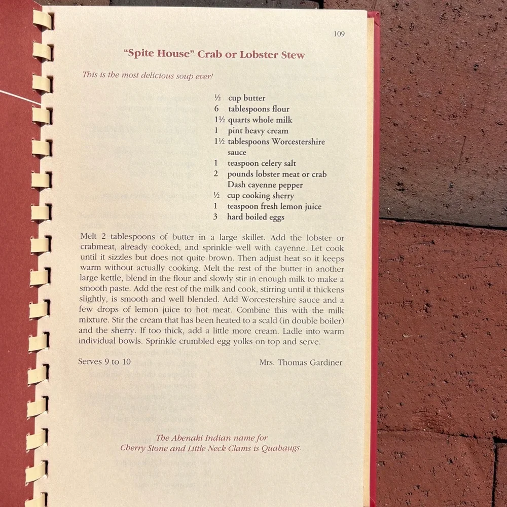 1993 Portland Museum of Art The Maine Collection Cookbook Old Port Historic Town